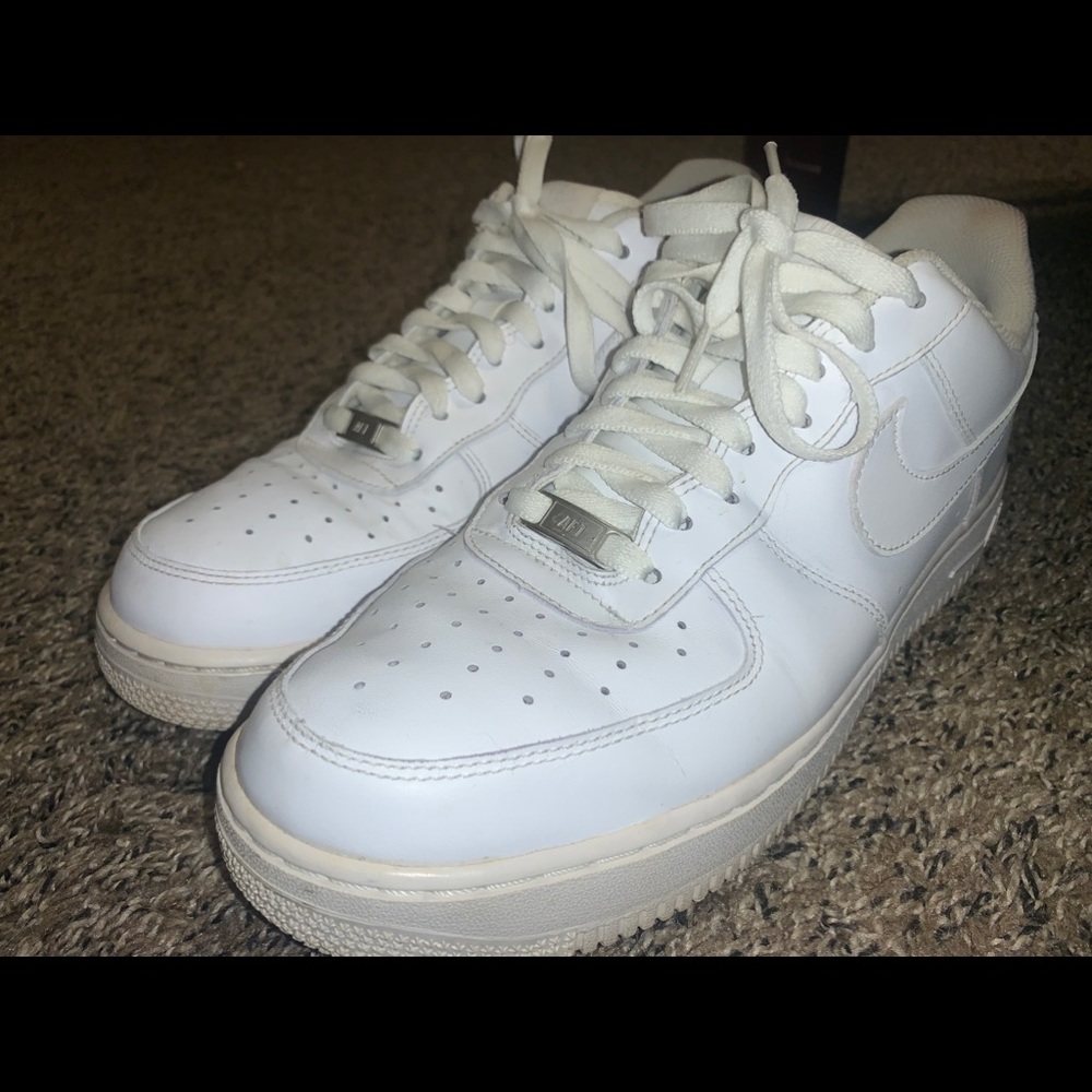 White Nike Air Force One’s